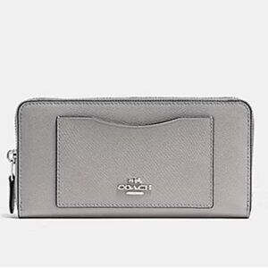Coach Crossgrain Accordion Zip Wallet